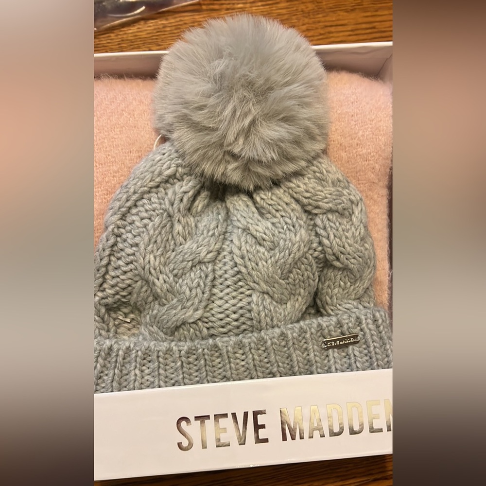 Steve Madden hat and scarf. Gray and light pink. New without tags.